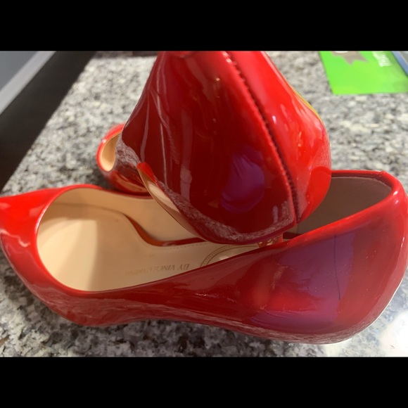 Heels - Picture 3 of 3